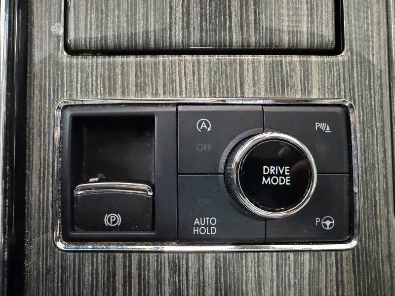 Used 2020 Lincoln Navigator L Black Label AWD/4WD image 35