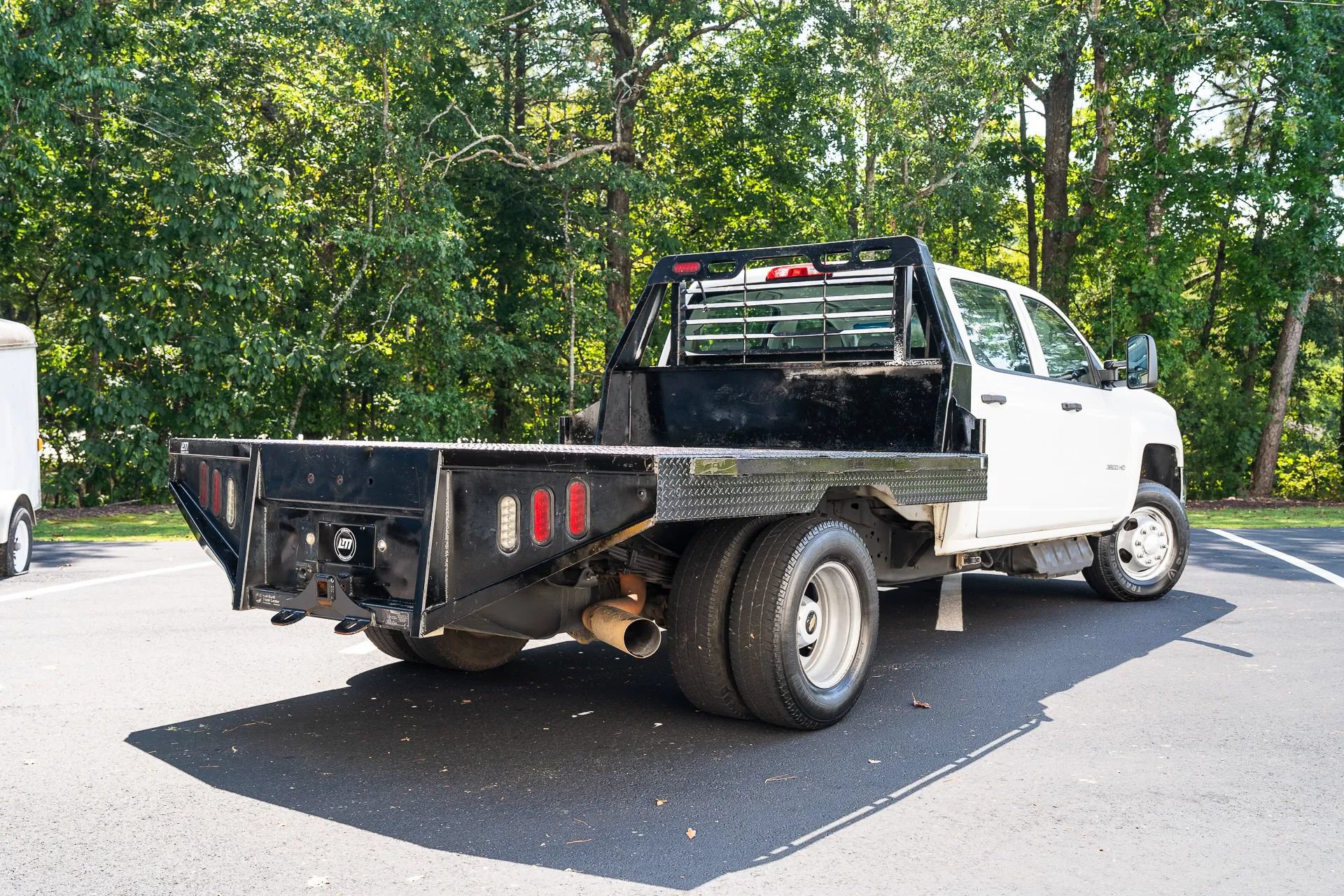 Used 2019 Chevrolet Silverado 3500 W/T AWD/4WD image 2