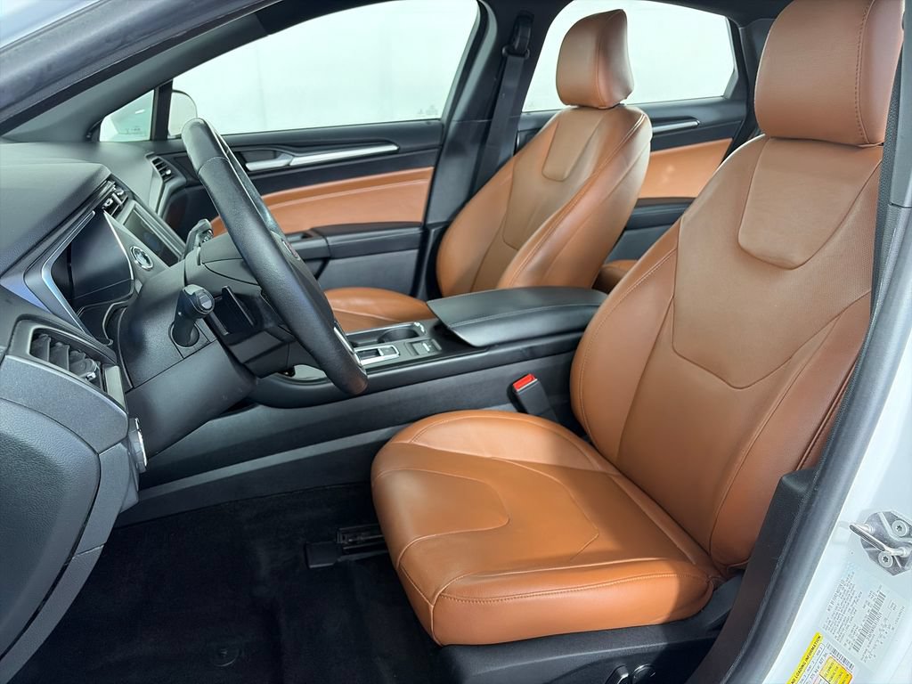 Used 2020 Ford Fusion Titanium FWD image 11