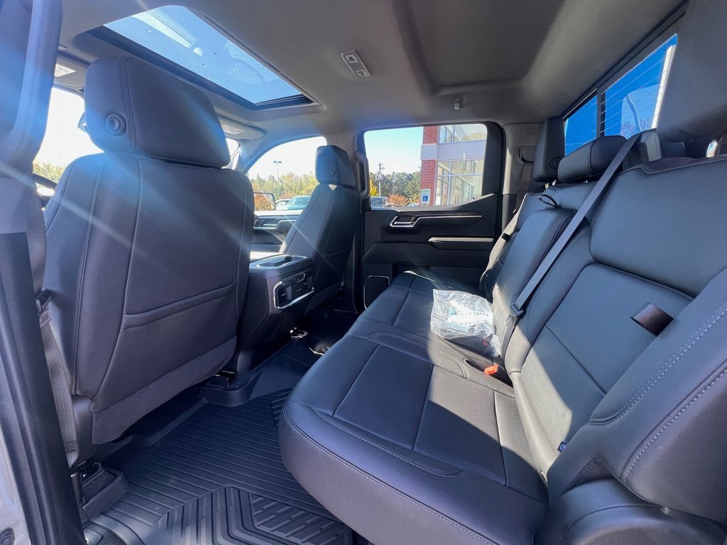 New 2026 Chevrolet Silverado 1500 LTZ w/ LTZ Premium Package image 17