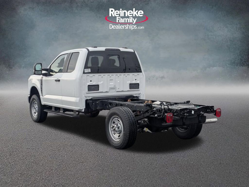 New 2026 Ford F350 XL w/ XL Chrome Package image 7