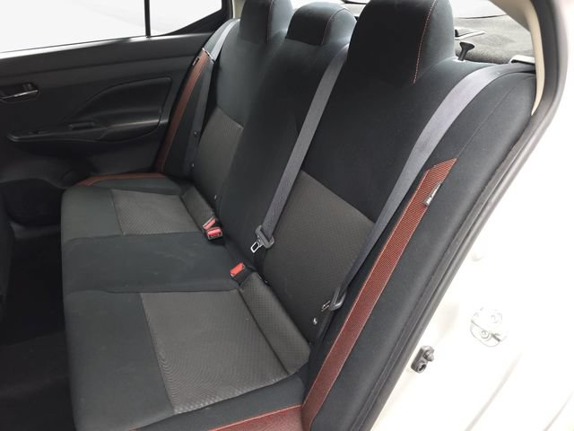 Used 2024 Nissan Versa SR FWD image 14