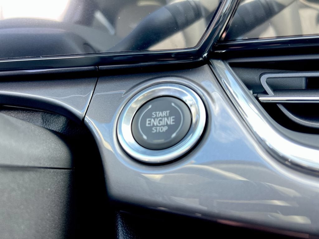 New 2026 Chevrolet Trax ACTIV w/ Sunroof Package FWD image 15