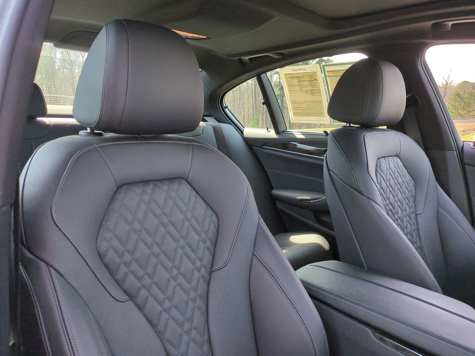 Used 2023 BMW 540i w/ Executive Package image 33