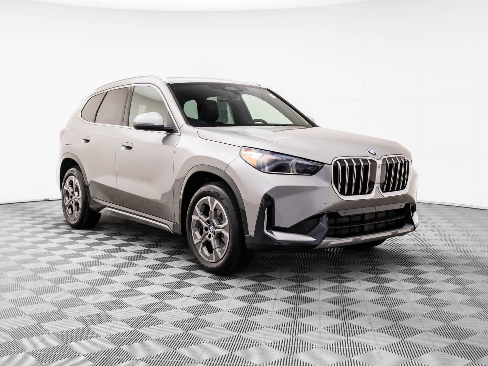 New 2026 BMW X1 xDrive28i w/ Convenience Package AWD/4WD image 8