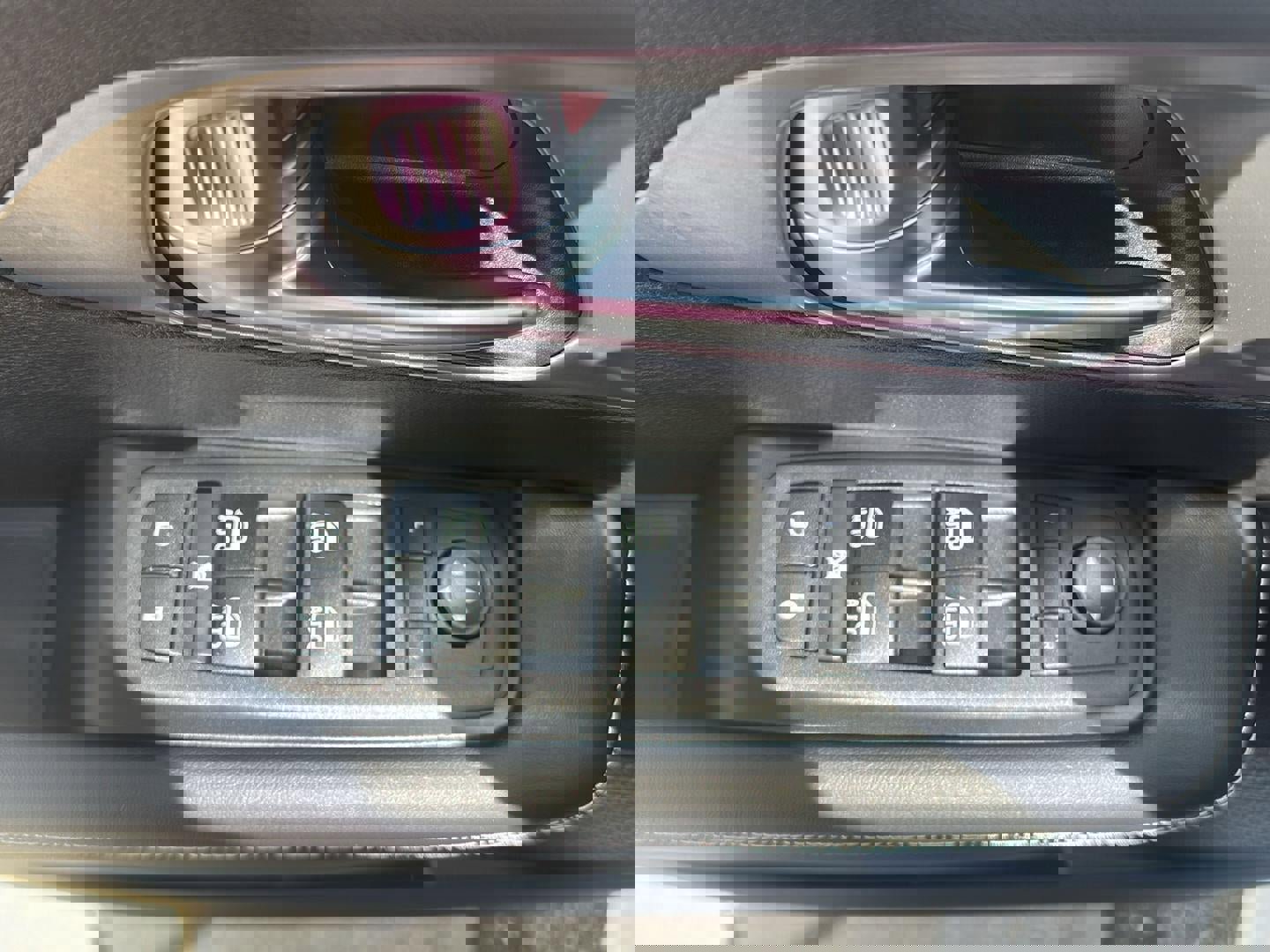 New 2026 Chrysler Voyager LX image 10