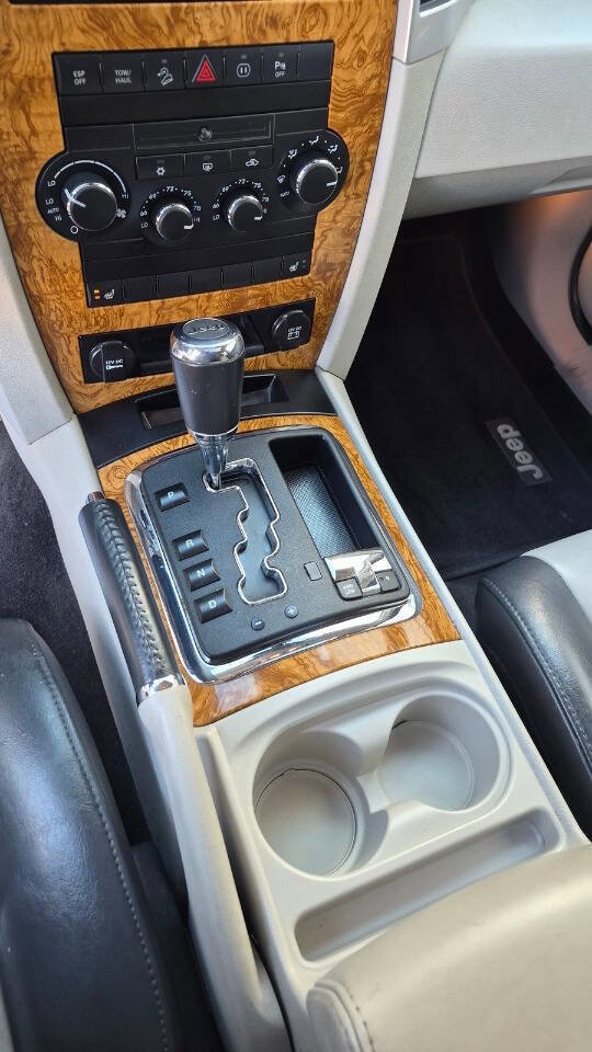 Used 2009 Jeep Grand Cherokee Limited image 63