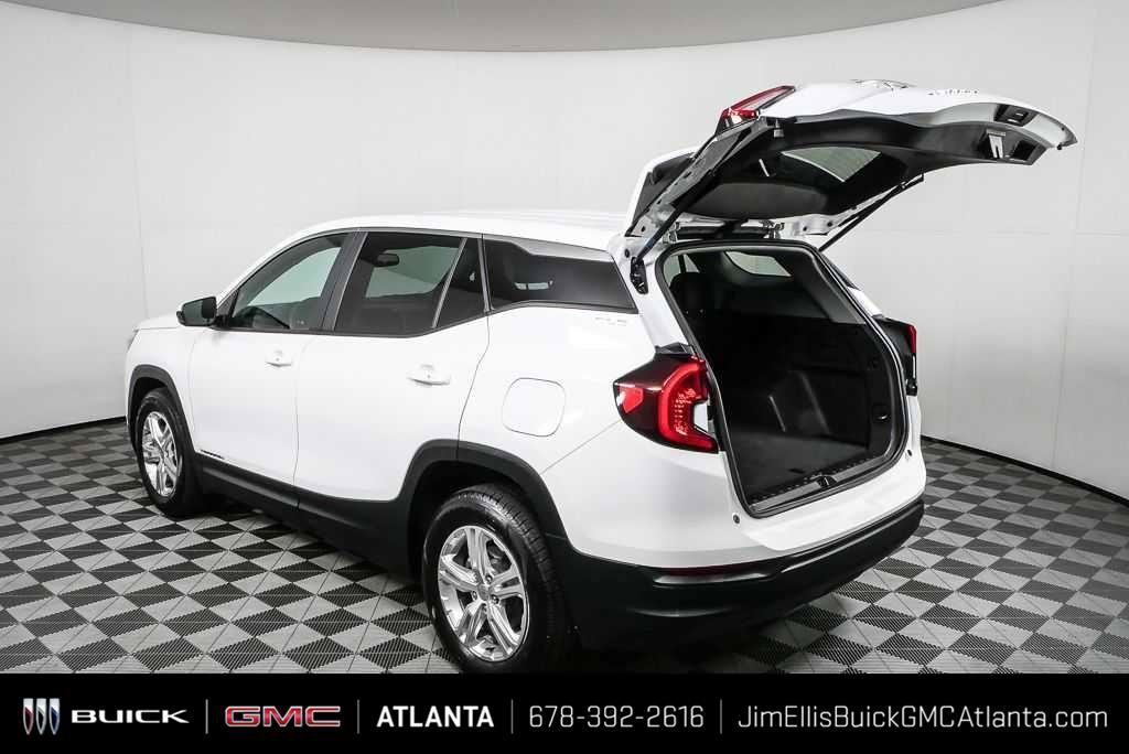 Certified 2024 GMC Terrain SLE FWD image 30
