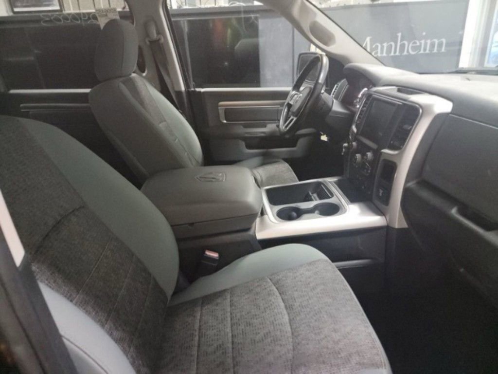 Used 2017 RAM 1500 Big Horn image 10