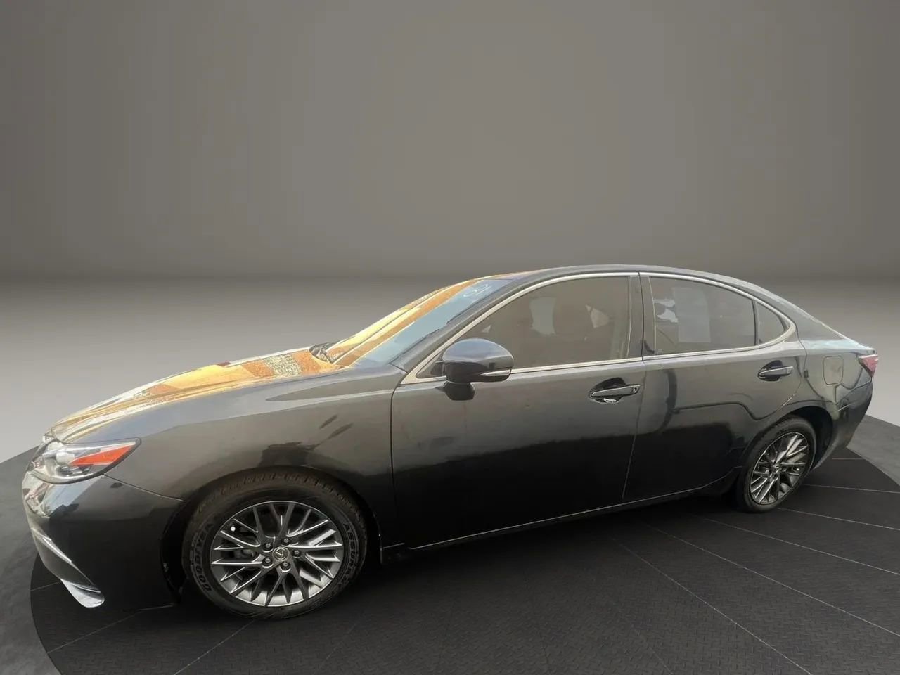 Used 2018 Lexus ES 350 w/ Premier Package FWD image 9