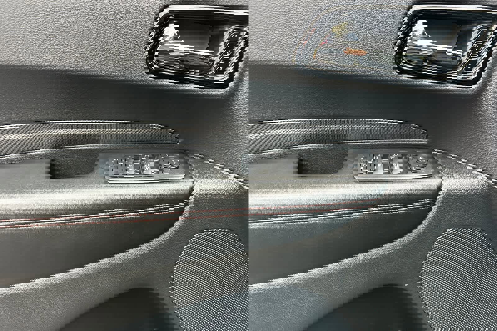 Used 2025 Dodge Durango GT image 12