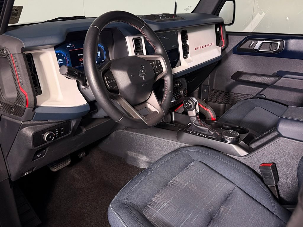 Used 2025 Ford Bronco Heritage Edition AWD/4WD image 13