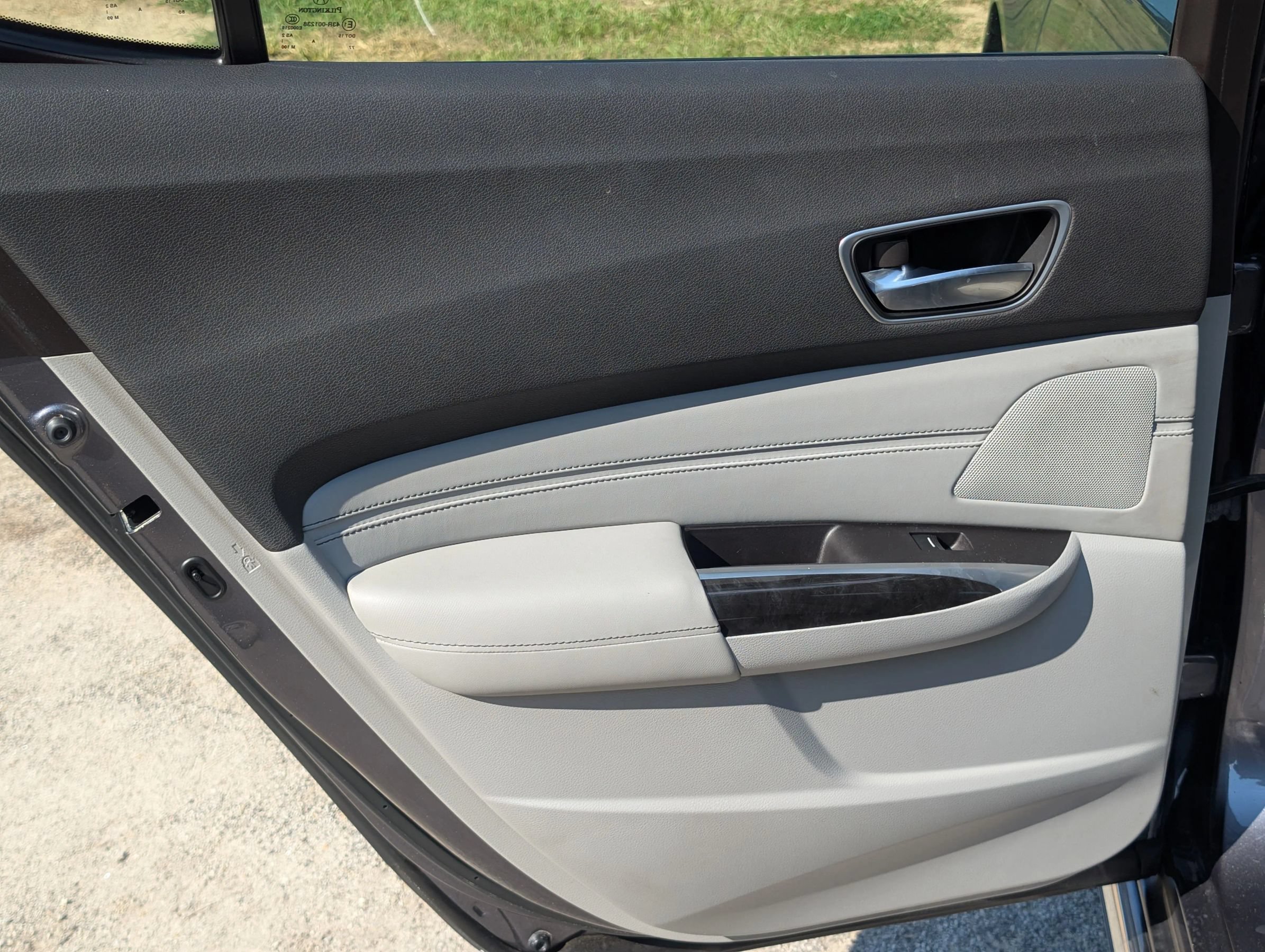 Used 2019 Acura TLX w/ Technology Package FWD image 34
