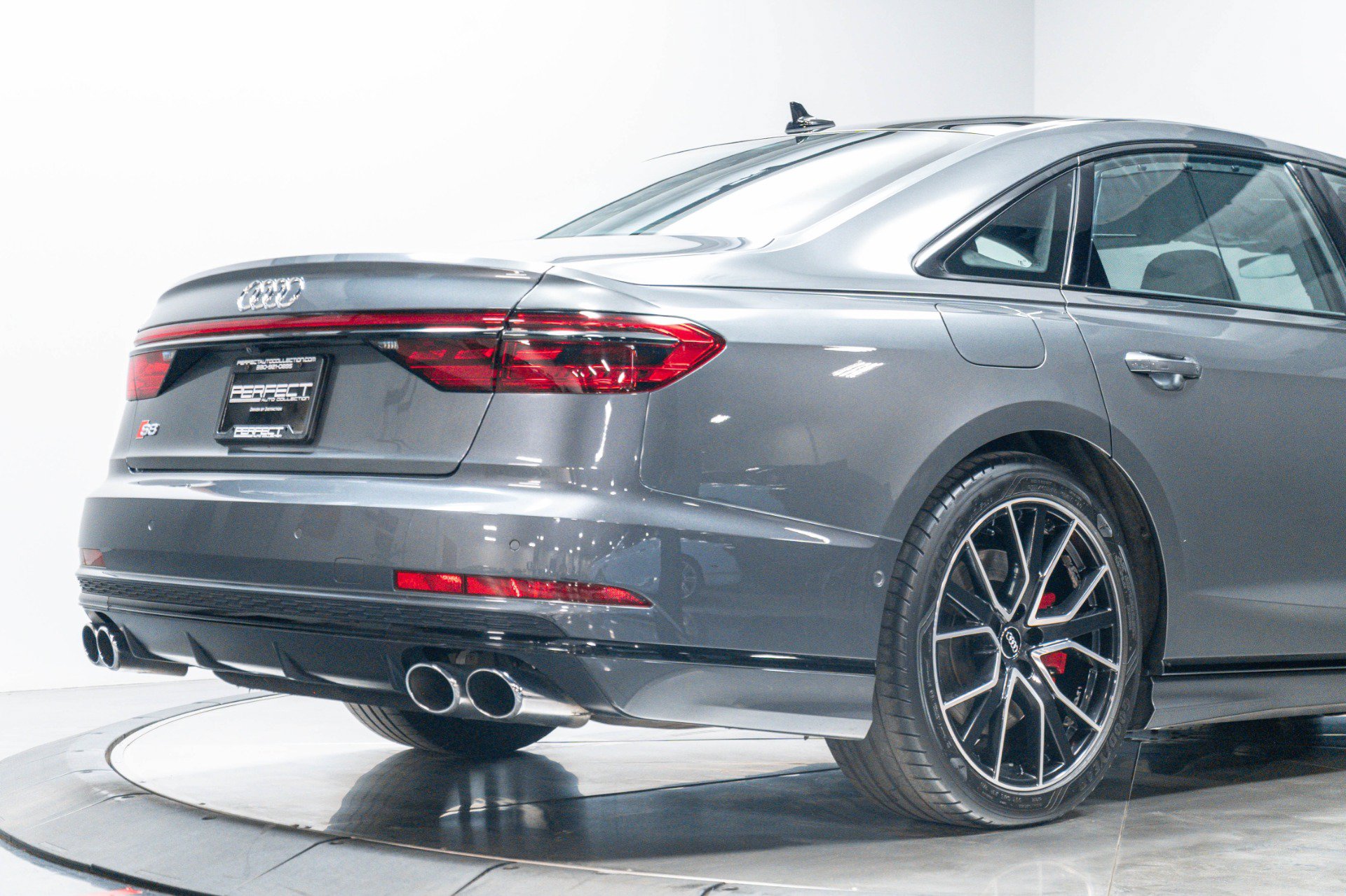 Used 2020 Audi S8 L AWD/4WD image 20