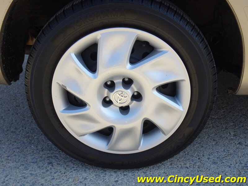 Used 2003 Toyota Matrix AWD image 29