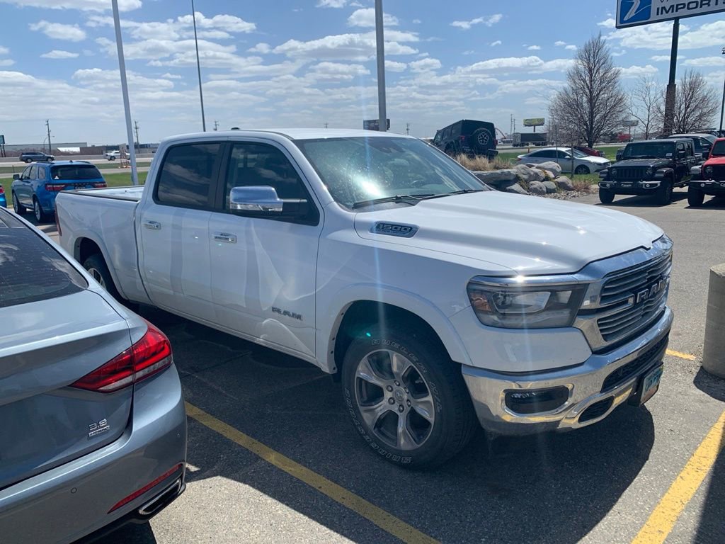 Used 2022 RAM 1500 Laramie AWD/4WD image 2