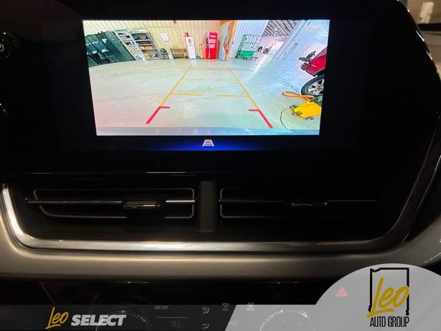 Used 2025 Chevrolet Trax LT w/ Driver Confidence Package FWD image 14