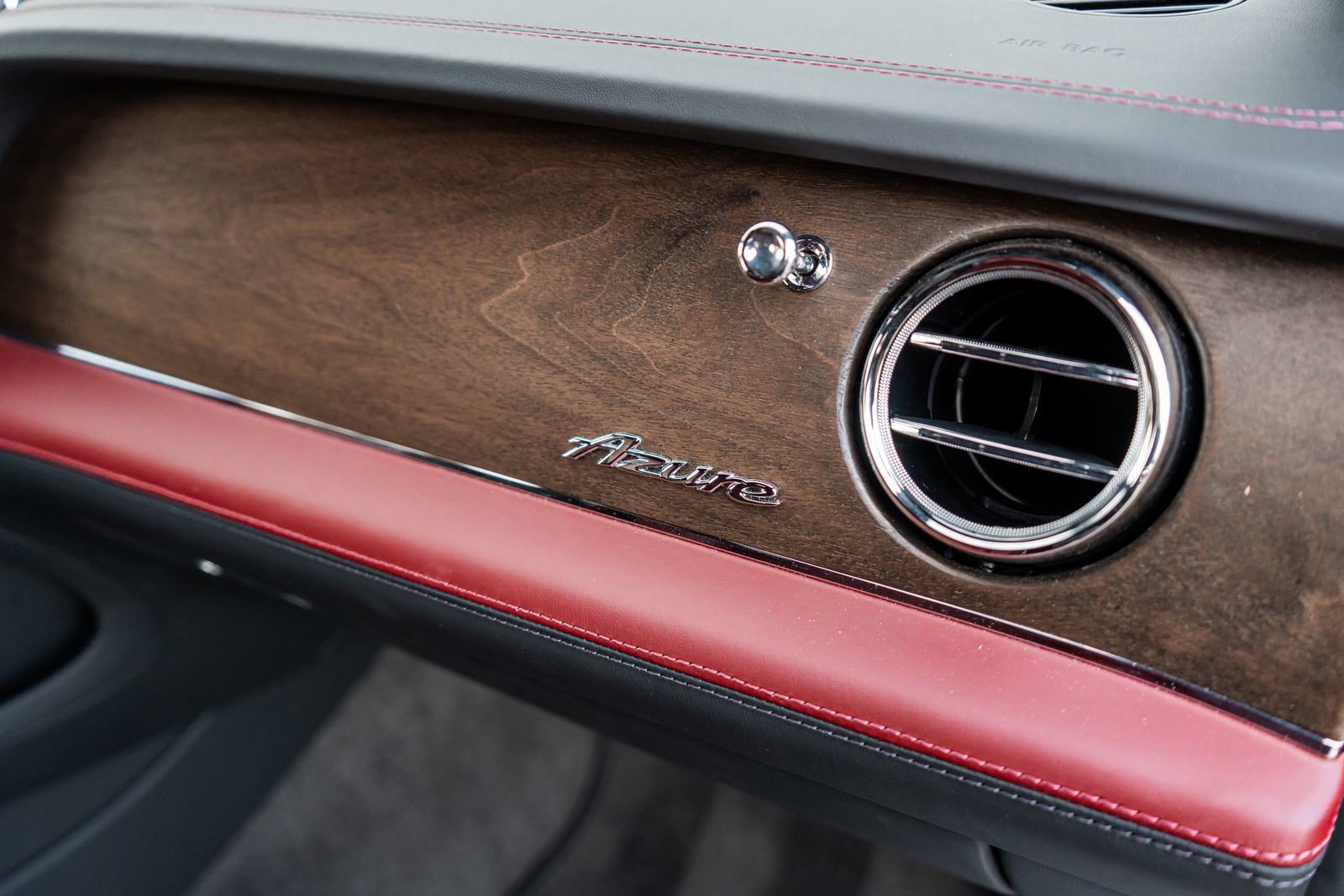 Used 2024 Bentley Bentayga Extended Wheelbase image 46