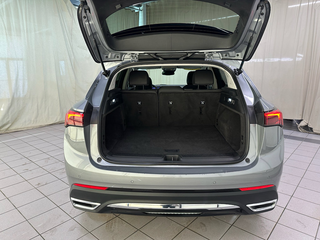 Used 2025 Buick Envision Preferred AWD/4WD image 6