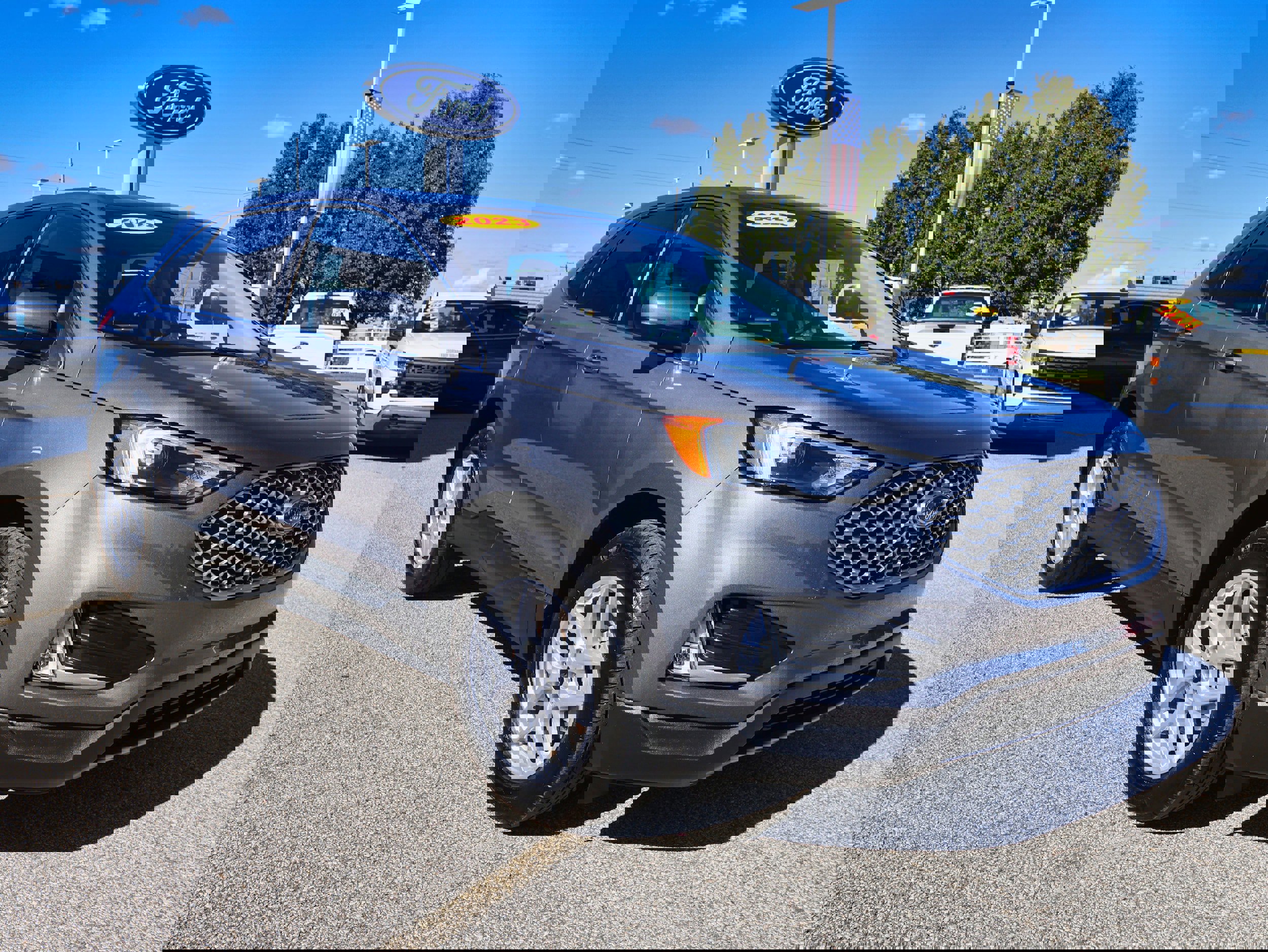 Used 2023 Ford Edge SEL w/ Convenience Package image 7