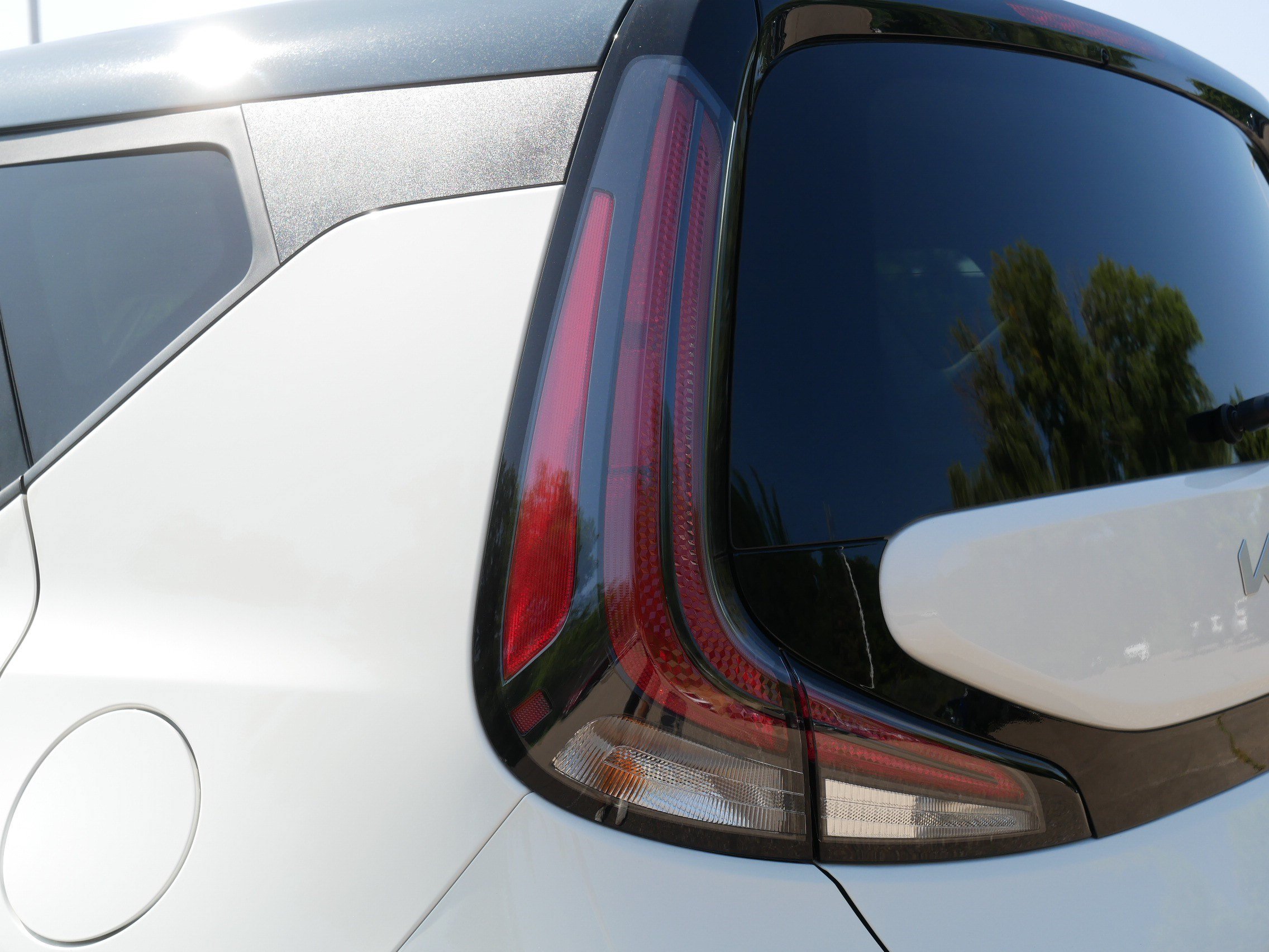 Certified 2024 Kia Soul S FWD image 17