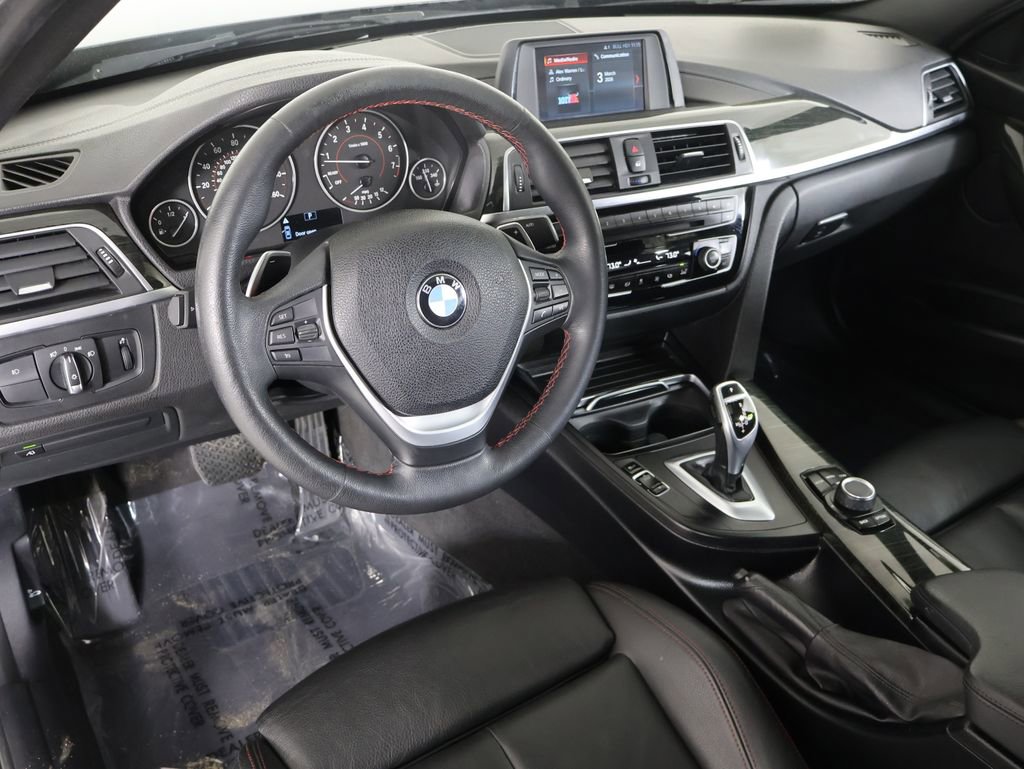 Used 2018 BMW 330i xDrive Sedan w/ Convenience Package image 2