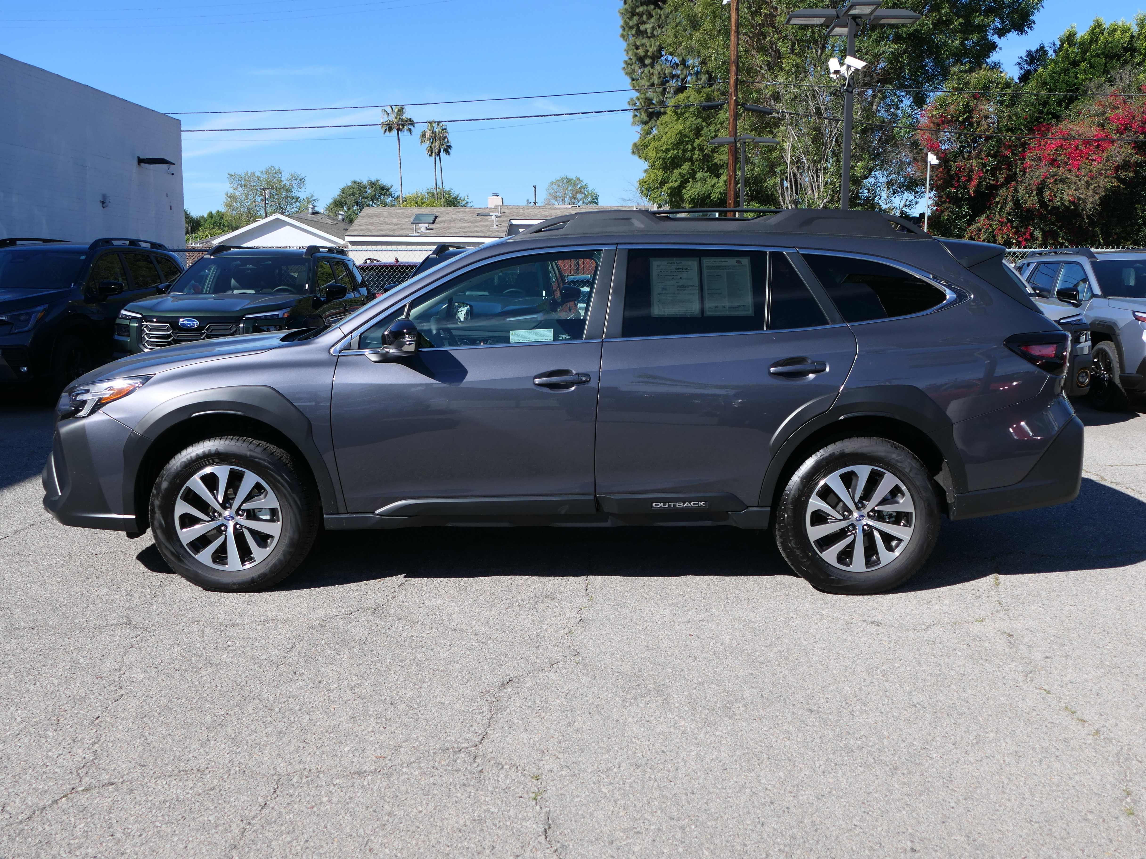 Certified 2025 Subaru Outback Premium image 2