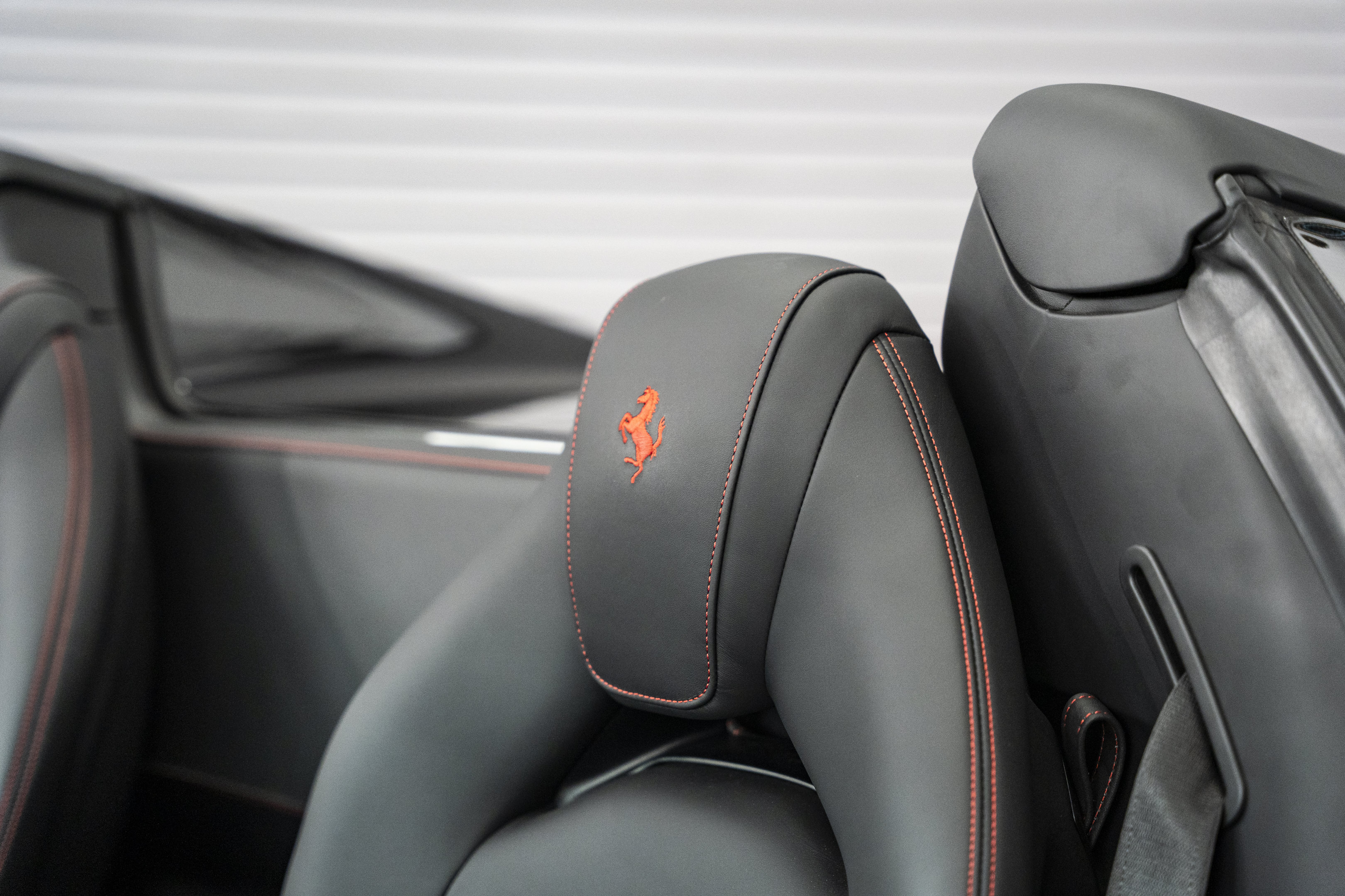 Used 2022 Ferrari F8 Tributo RWD image 31