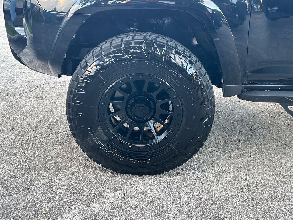 Used 2023 Toyota 4Runner SR5 RWD image 28