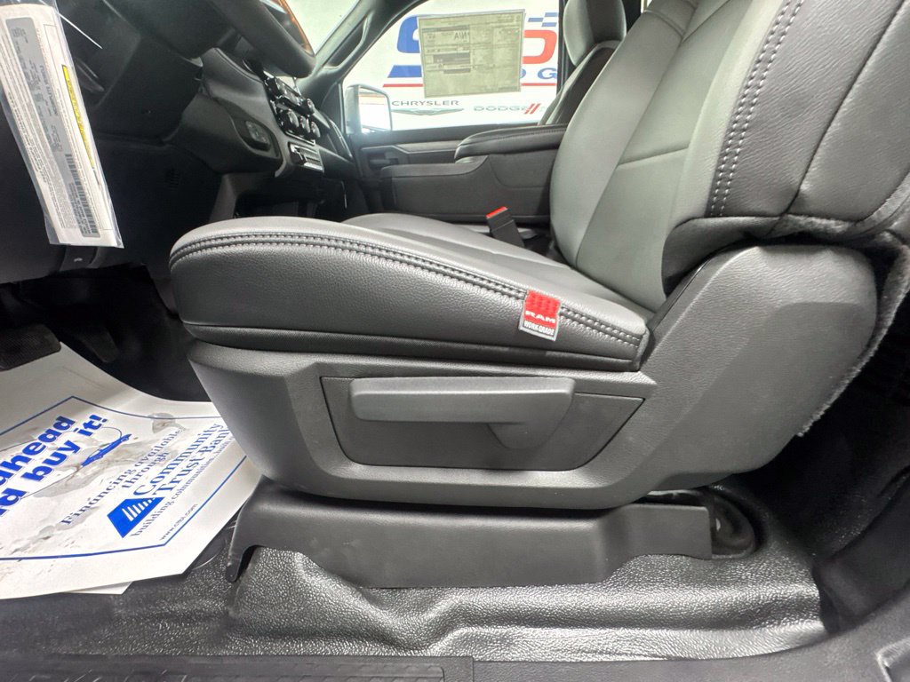 New 2027 RAM 3500 Tradesman AWD/4WD image 16