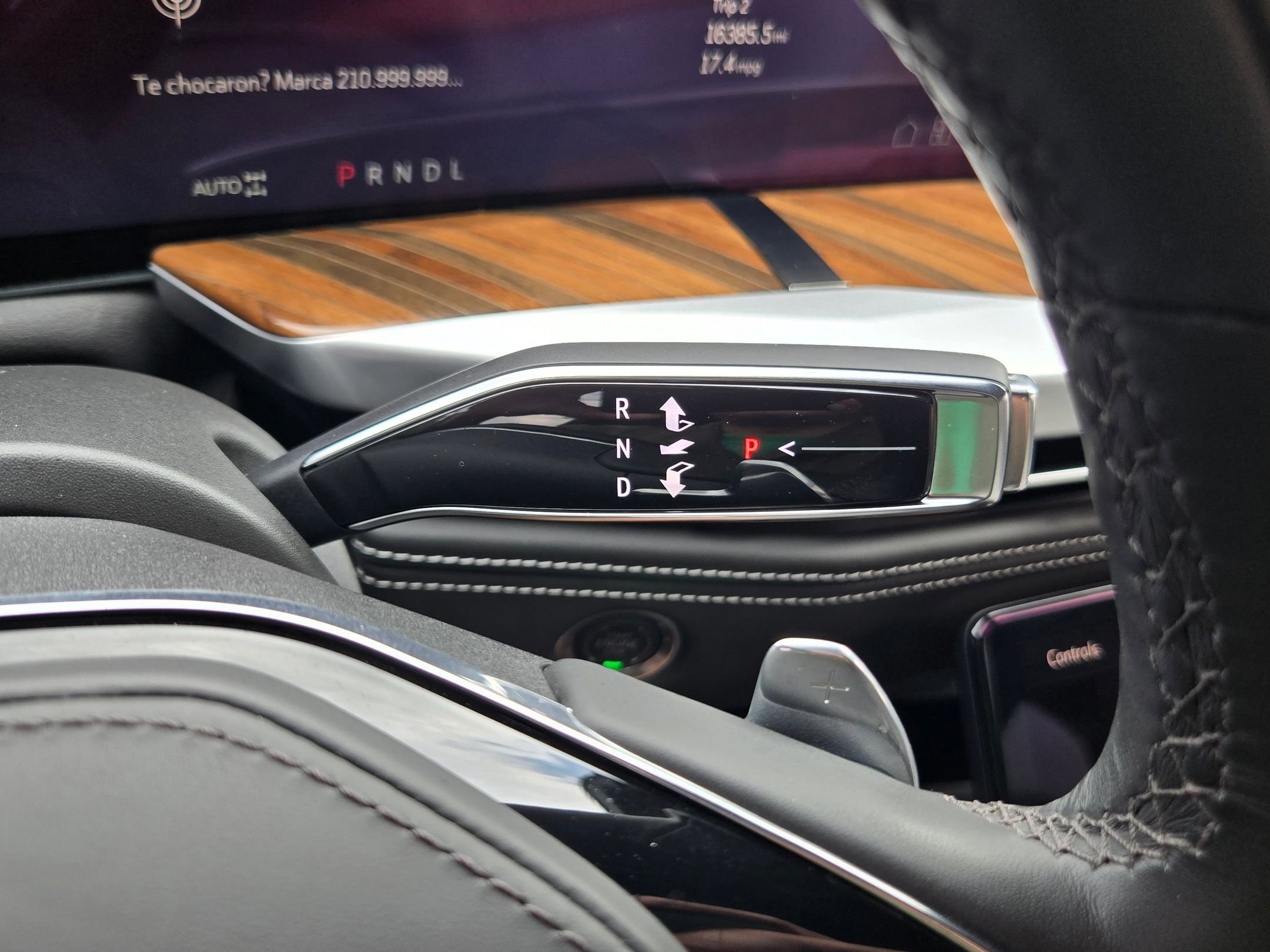 Certified 2025 Cadillac Escalade Sport Platinum w/ LPO, ONYX Package AWD/4WD image 18