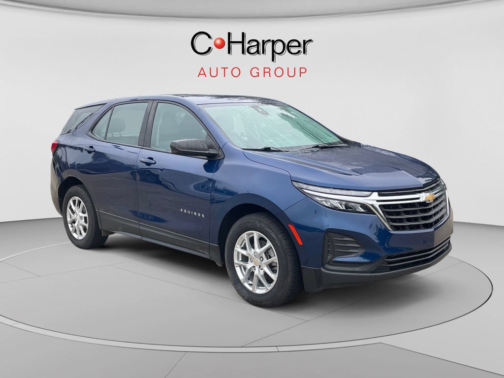 Used 2022 Chevrolet Equinox LS AWD/4WD image 1