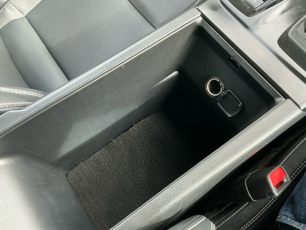 Used 2025 Toyota Camry SE image 20