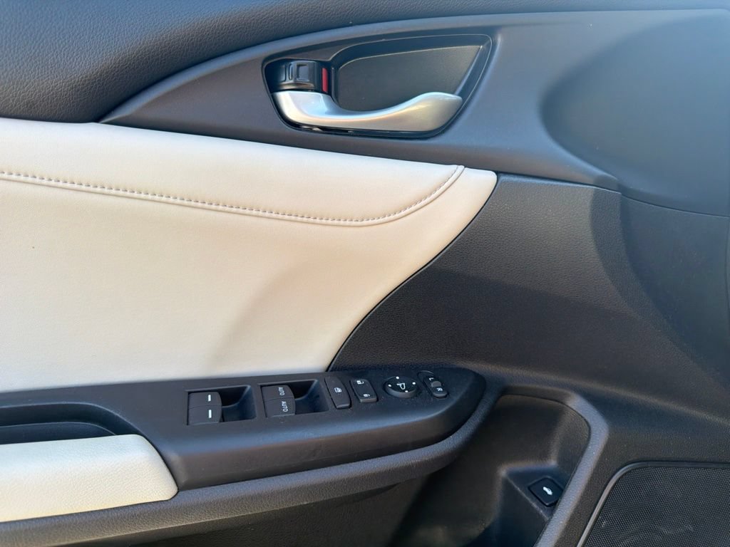 Used 2022 Honda Insight Touring image 9