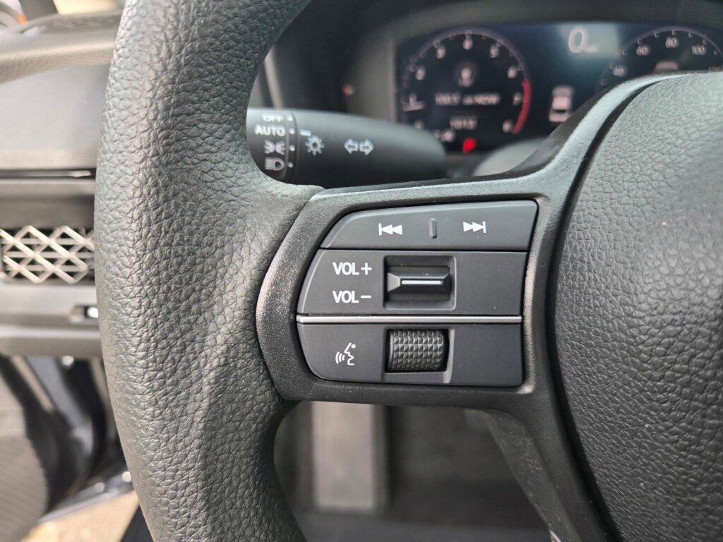 Certified 2023 Honda Accord LX image 23