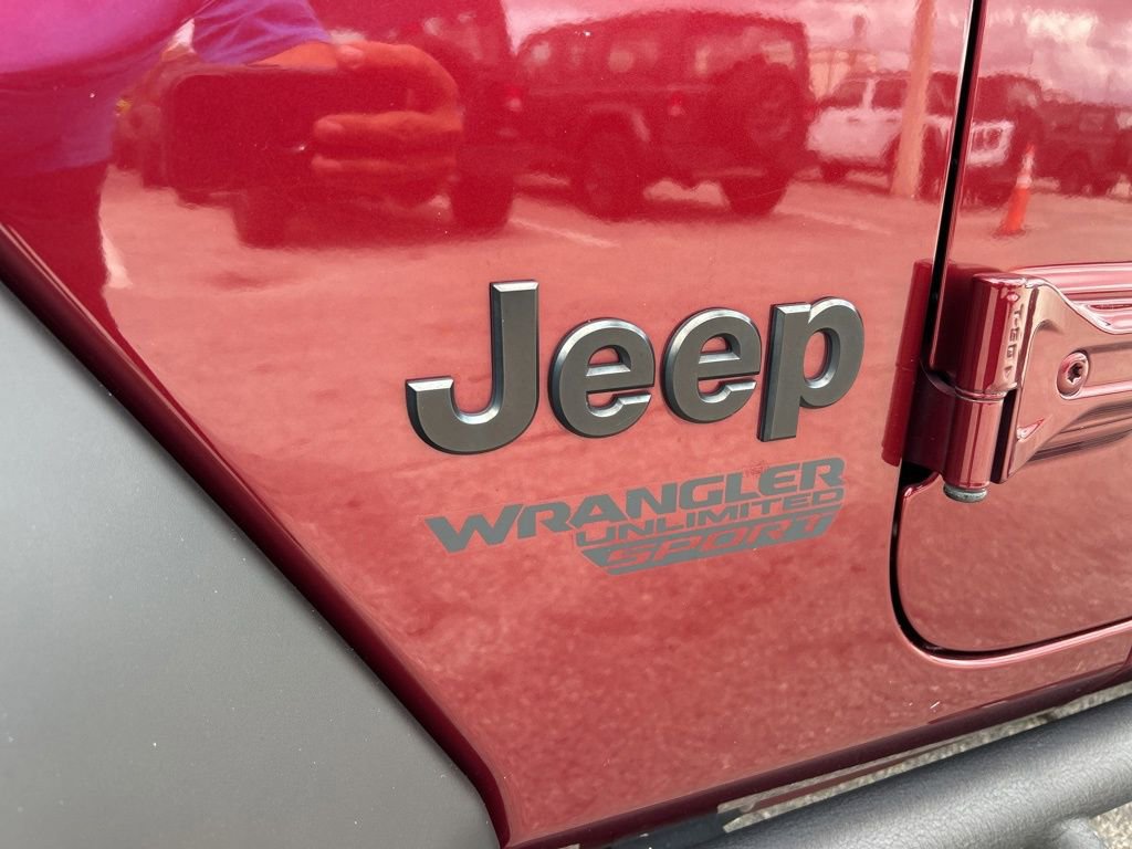 Used 2021 Jeep Wrangler Unlimited Sport image 18