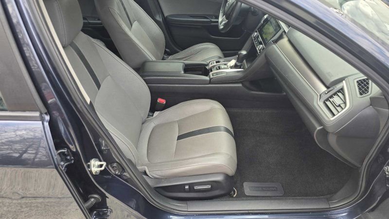 Used 2017 Honda Civic Touring image 17