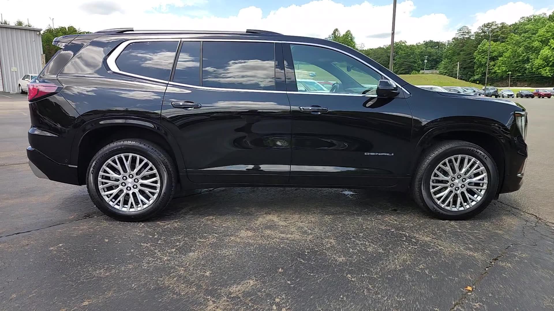 Used 2026 GMC Acadia Denali w/ Super Cruise Package AWD/4WD image 18