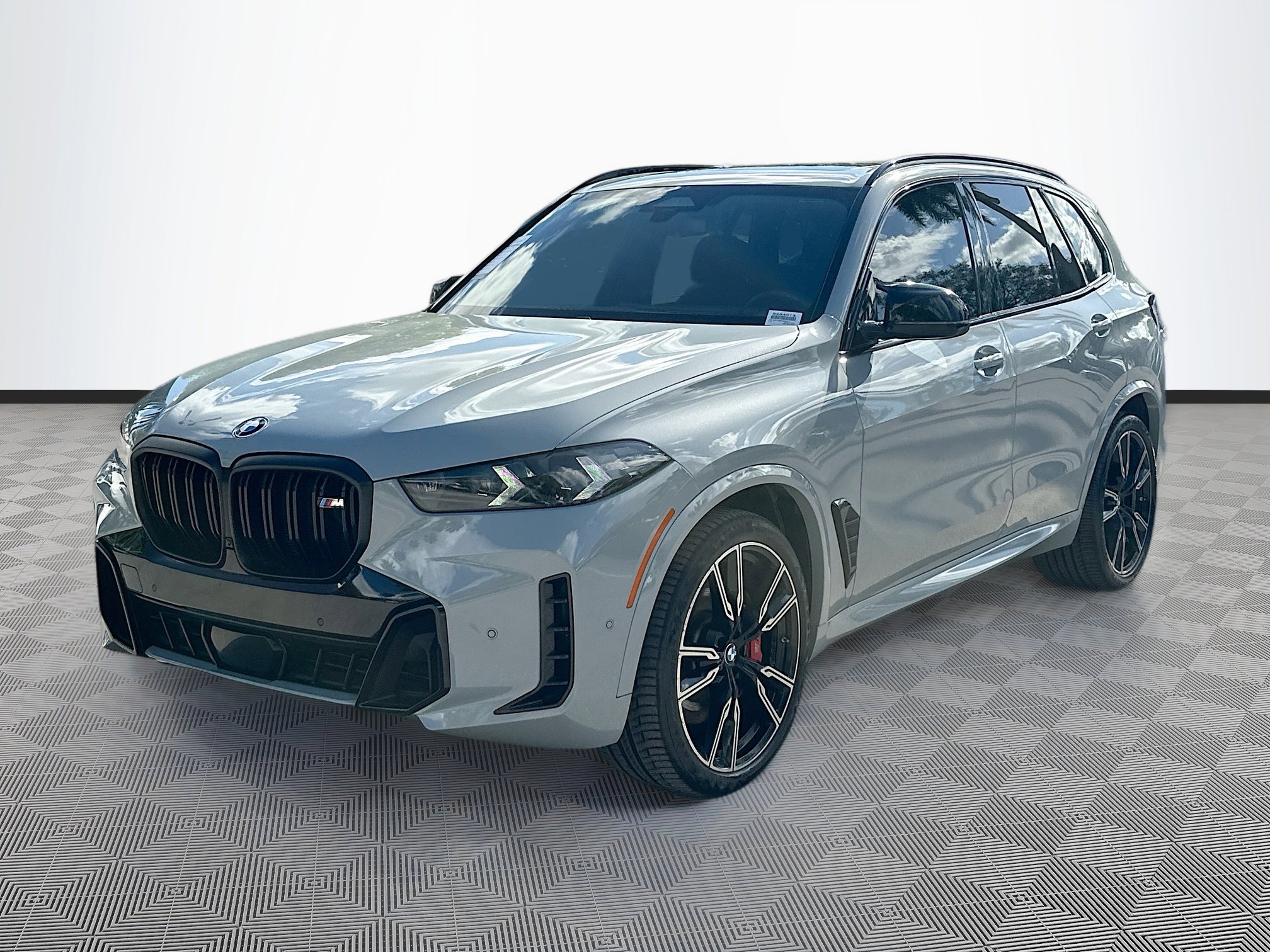 Certified 2024 BMW X5 M60i w/ Executive Package image 3