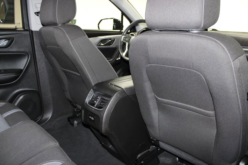 Used 2025 Chevrolet Blazer LT image 24