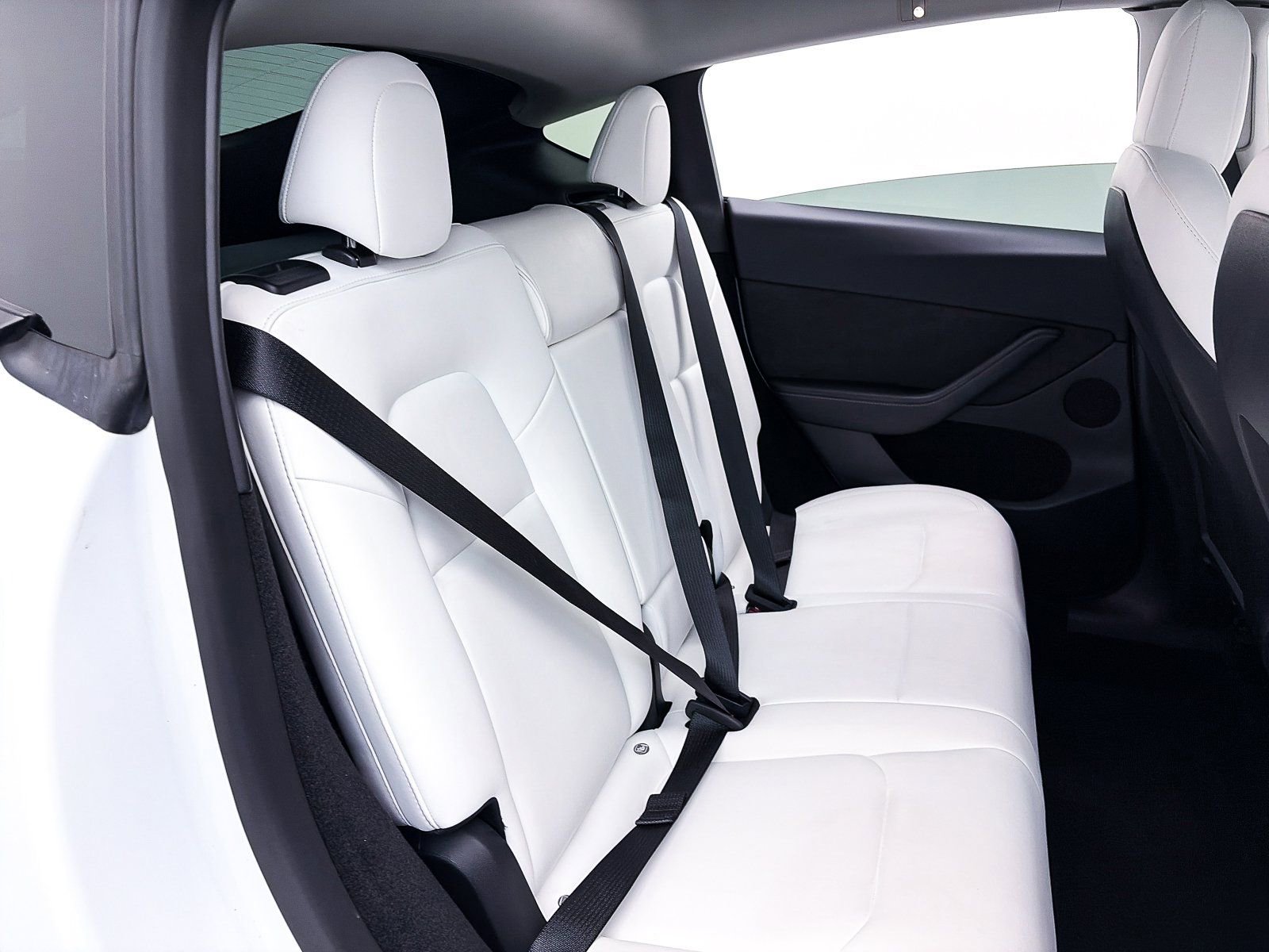 Used 2023 Tesla Model Y Long Range image 31