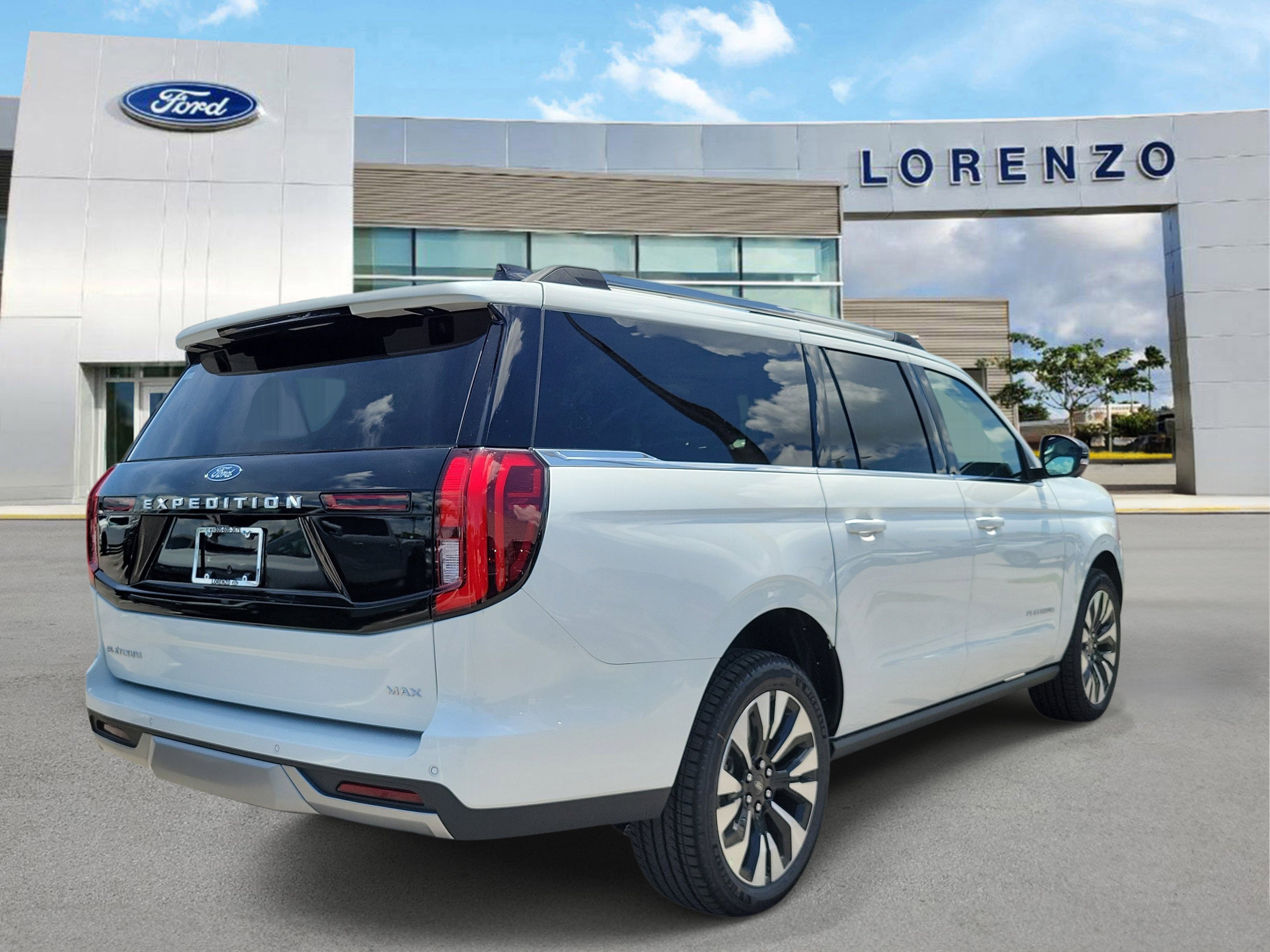 New 2026 Ford Expedition Max Platinum w/ Driver's Package AWD/4WD image 4