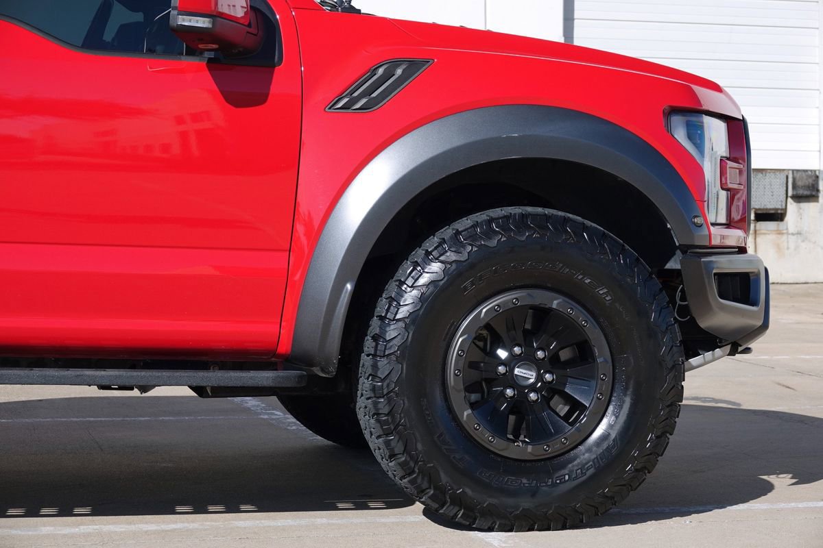 Used 2018 Ford F150 Raptor w/ Equipment Group 802A Luxury AWD/4WD image 28