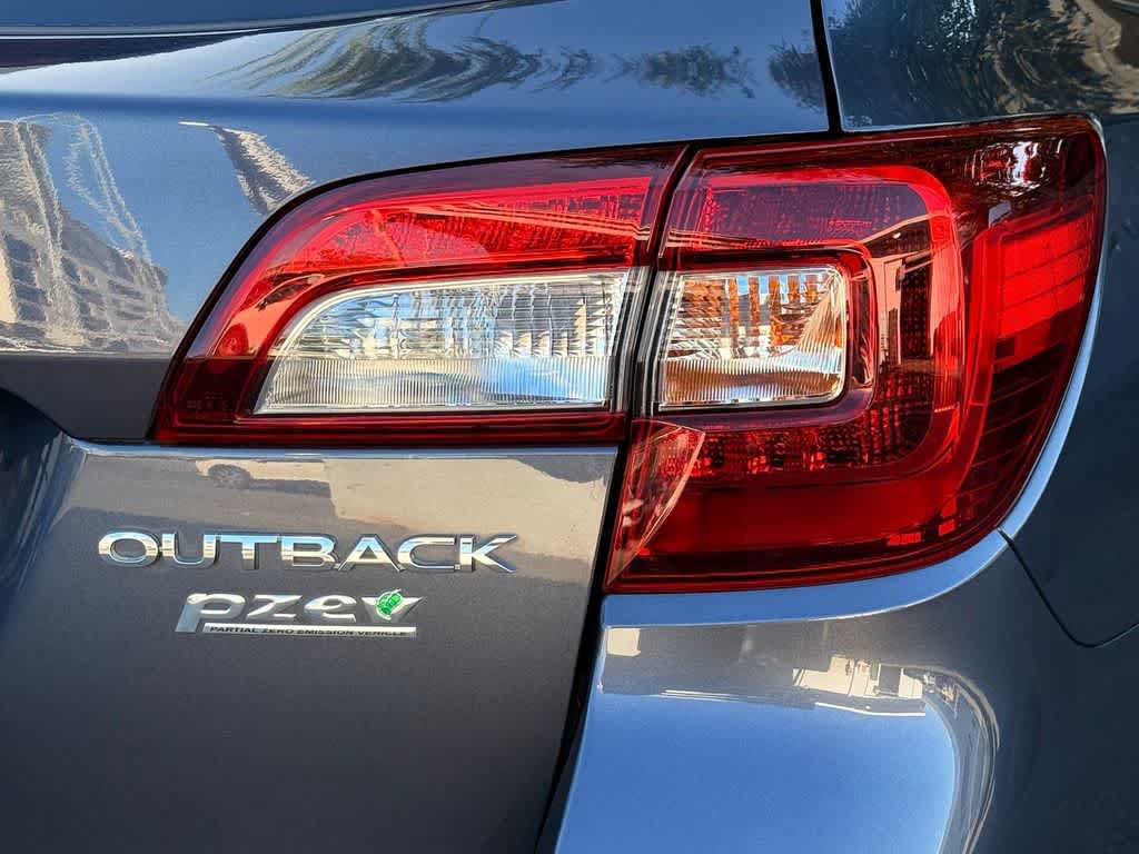 Used 2016 Subaru Outback 2.5i Limited AWD/4WD image 7