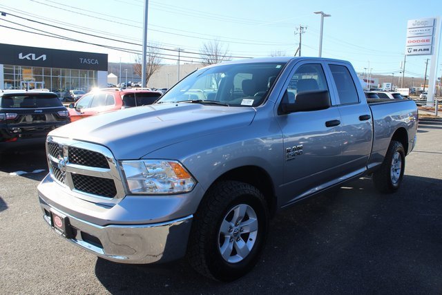 Used 2024 RAM 1500 Classic SLT image 2