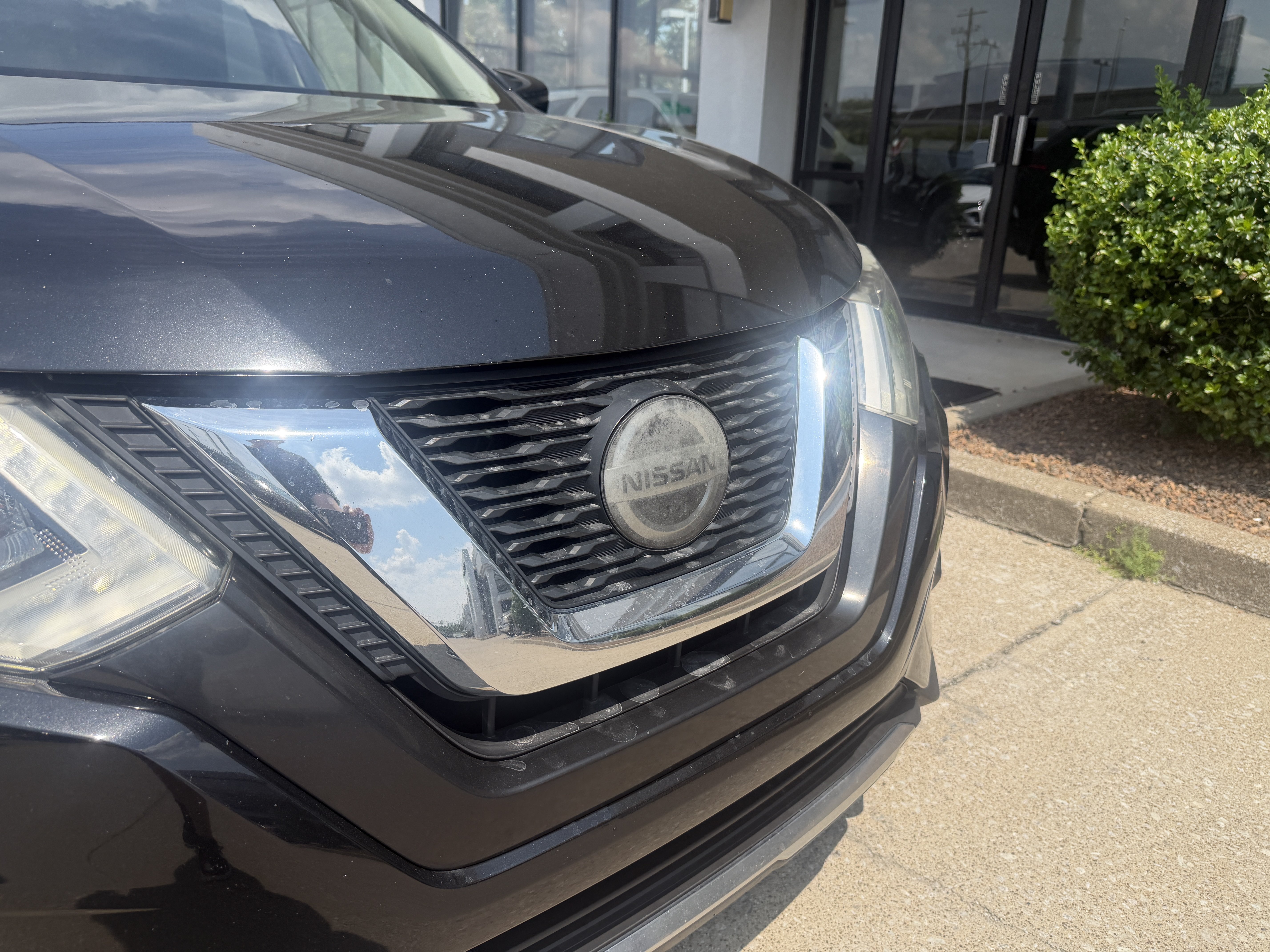 Used 2018 Nissan Rogue SV FWD image 20