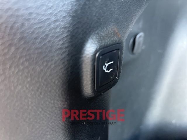 Used 2022 Jeep Cherokee Trailhawk w/ Premium Leather Package image 22