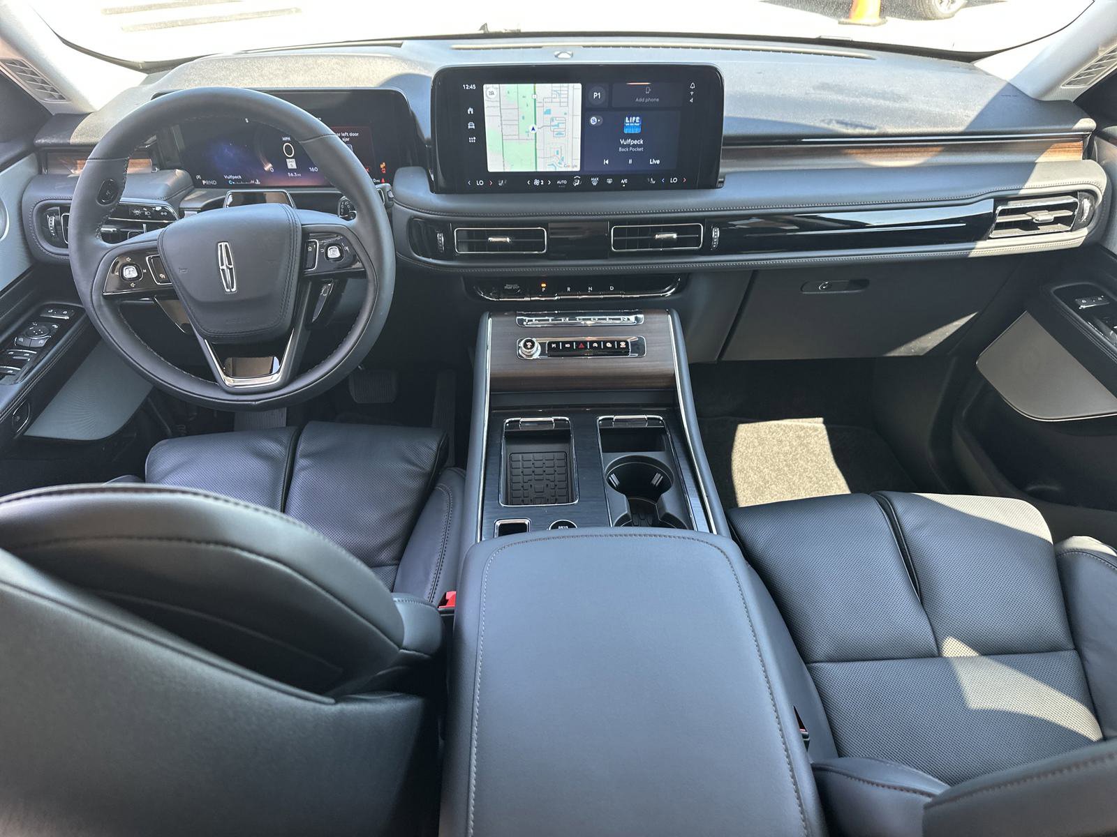 New 2025 Lincoln Aviator Reserve w/ Equipment Group 201A image 13