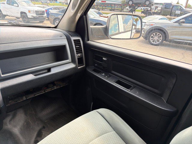Used 2014 RAM 2500 Tradesman w/ Chrome Appearance Group AWD/4WD image 18