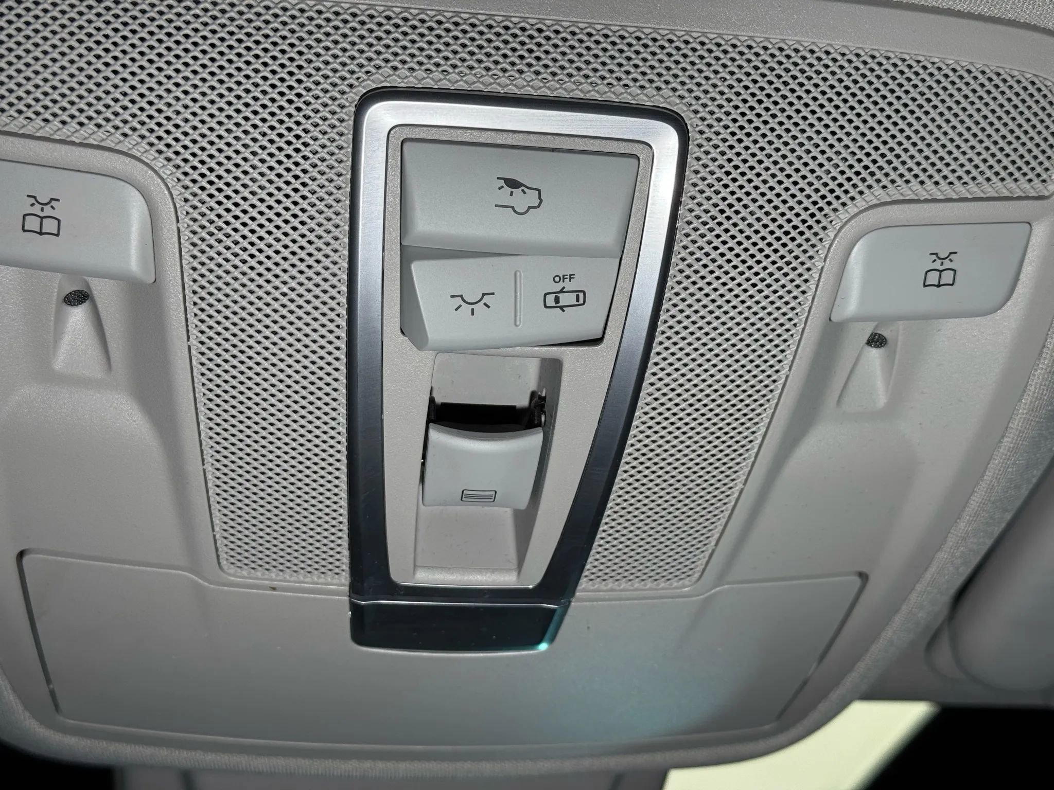 Used 2015 Mercedes-Benz ML 350 4MATIC w/ Premium 1 Package image 54